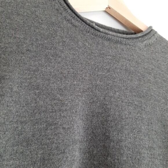 CLAN DOUGLAS Scotland 100% Cashmere Crewneck Sweater Grey Sz XS - Picture 5 of 8
